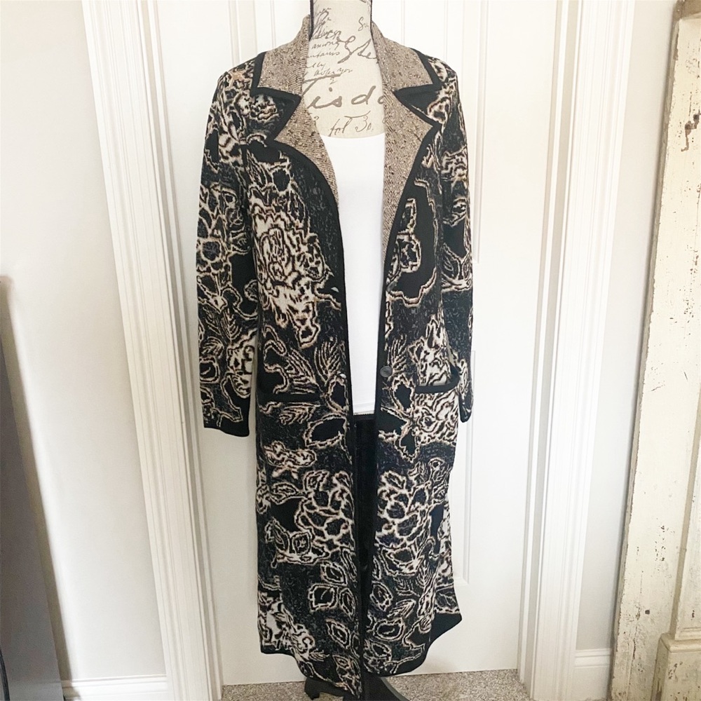 PERUVIAN CONNECTION Elegant Black and Cream Women's Cotton/Alpaca/Wool Cardigan